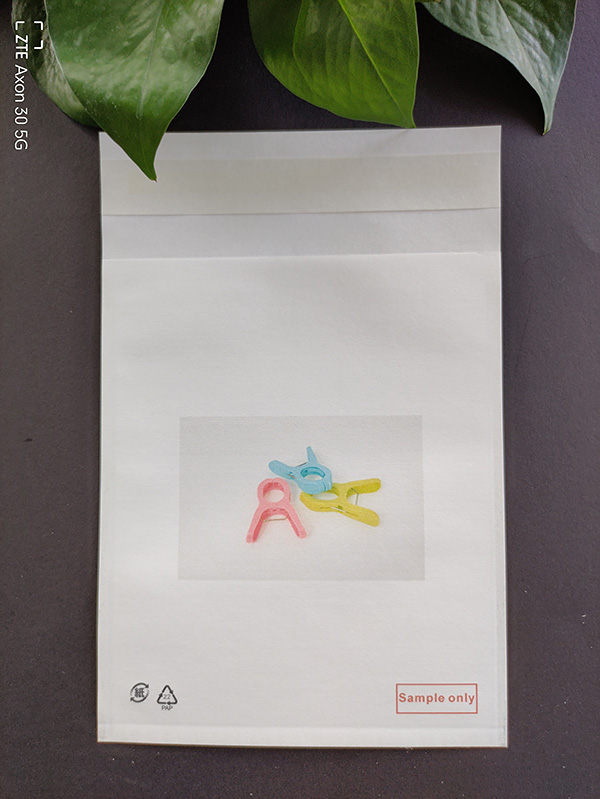 White kraft paper